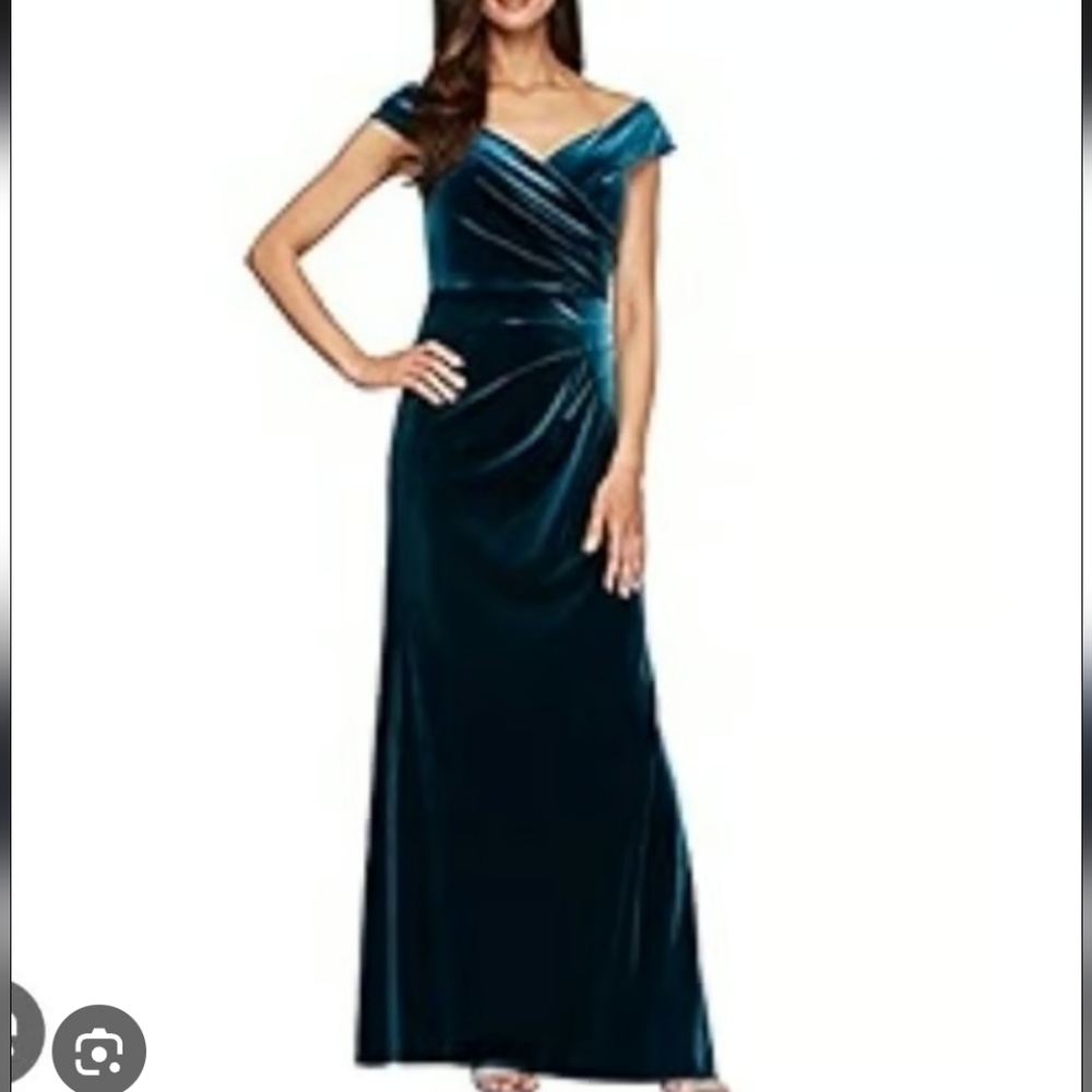 ALEXA B Nites Women's Green Elegant Velvet Cocktail Formal Maxi Dress. 12 Fairy